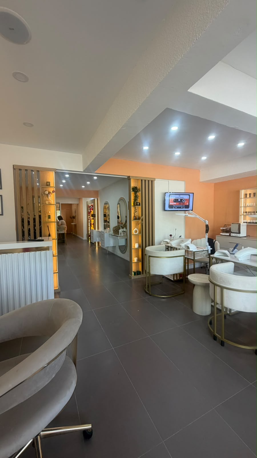 Antalya Muratpaşa'daki Nargiza Beauty Lounge güzellik merkezi